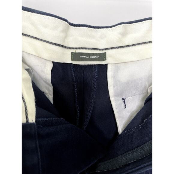 Eddie Bauer Men's Navy Chinos - Picture 4 of 6